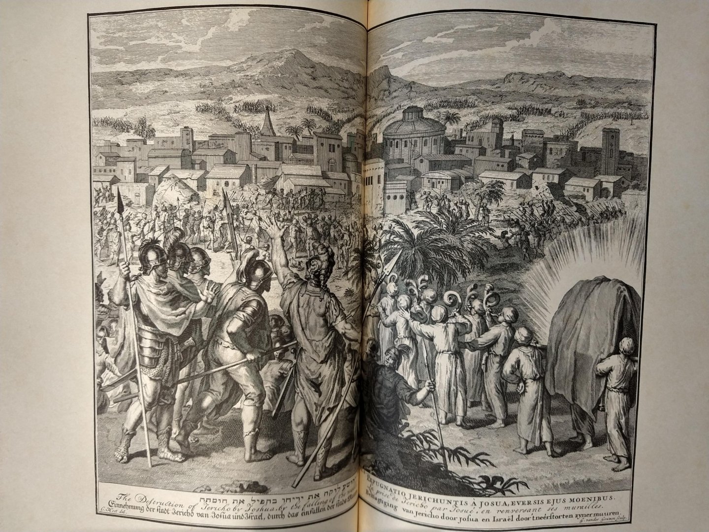 Hoet, Houbraken & Picart. - Taferelen der Voornaamste Geschiedenissen van het Oude en Nieuwe Testament, en andere boeken, bij de Heilige Schrift gevoegt. Door de vermaarde Kunstenaars Hoet, Houbraken, en Picart getekent, en van de beste meesters in koper gesneden....
