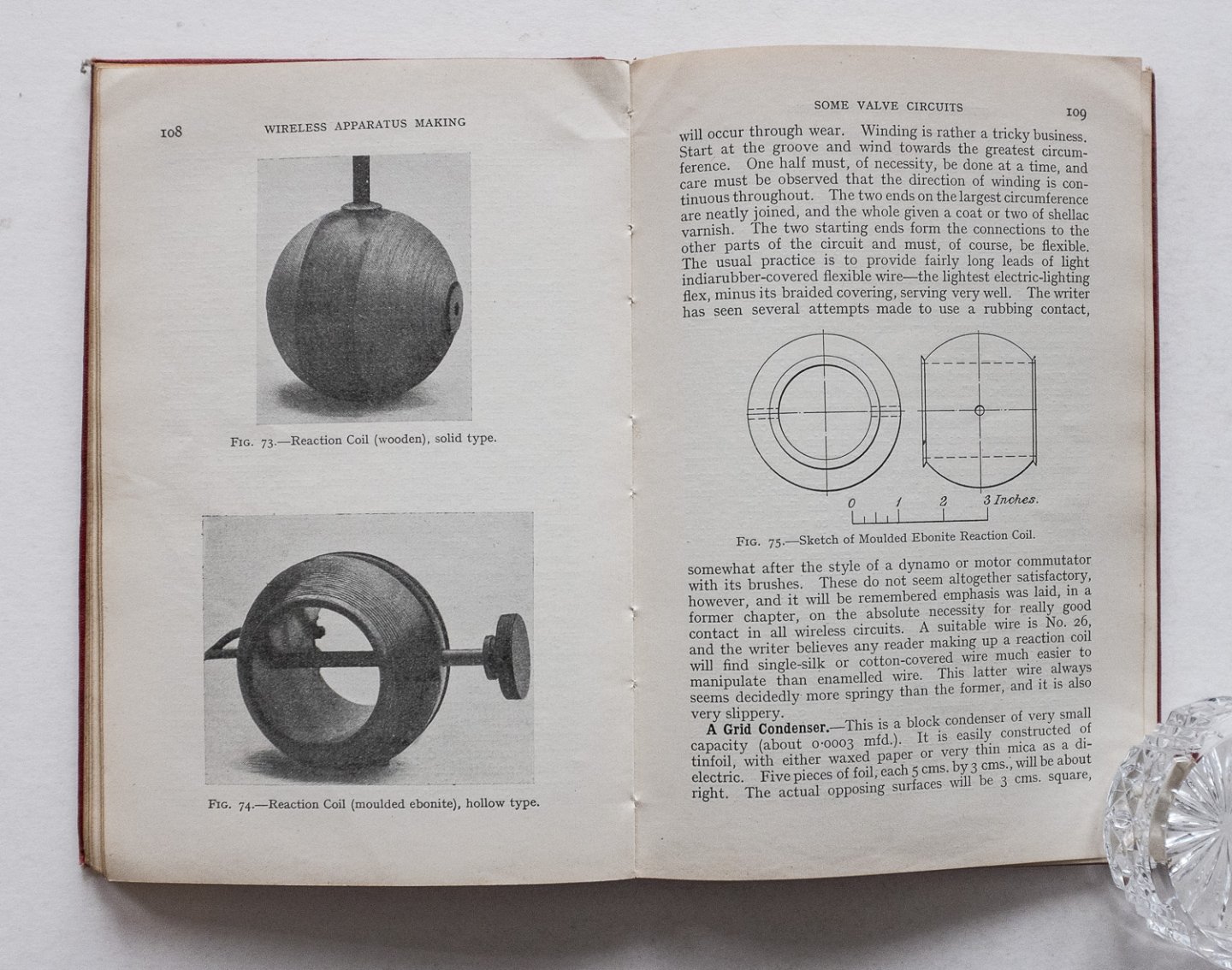 Ballhatchet, A.V. - Wireless apparatus making - a practical handbook on the design, construction, and operation of apparatus for the reception of wireless messages
