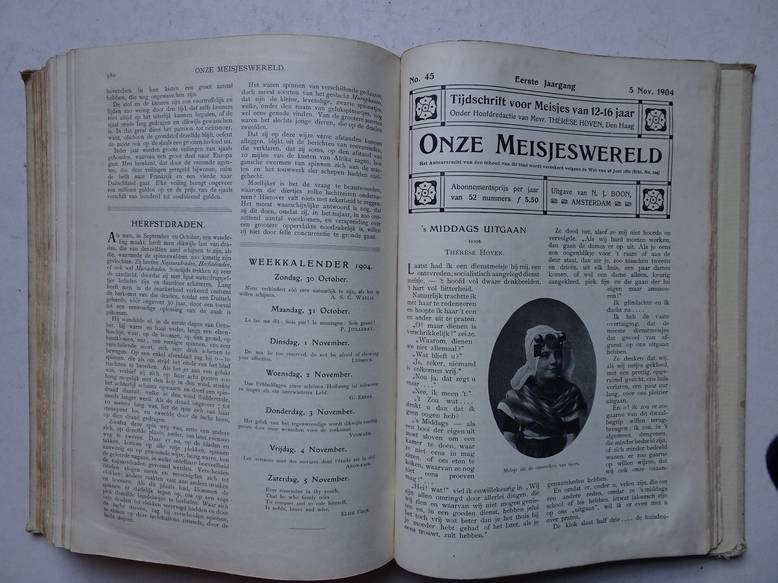 Hoven, Thérèse (red.). - Onze Meisjeswereld; Tijdschrift voor Meisjes van 12-16 jaar. First year, 1904.