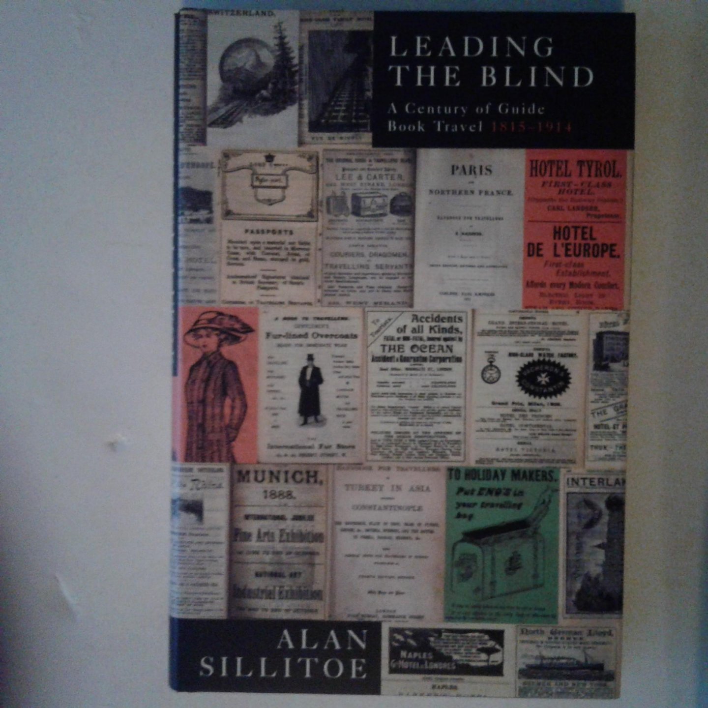 Sillitoe, Alan - Leading the Blind