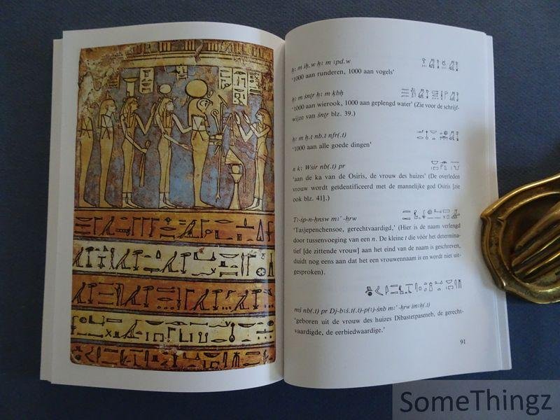Zauzich, Karl-Th. - Hiërogliefen lezen; Een handleiding voor museumbezoekers en Egype-reizigers