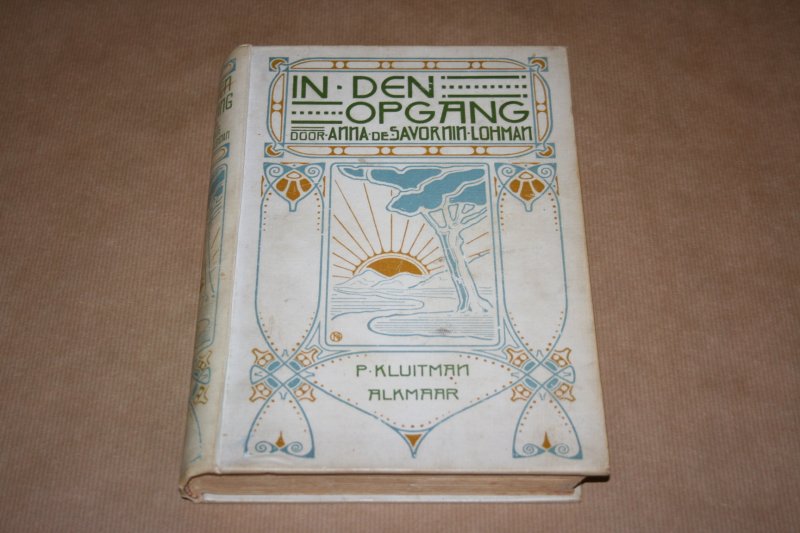 Anna de Savornin-Lohman // Geïllustreerd door Willy Sluiter - In den opgang