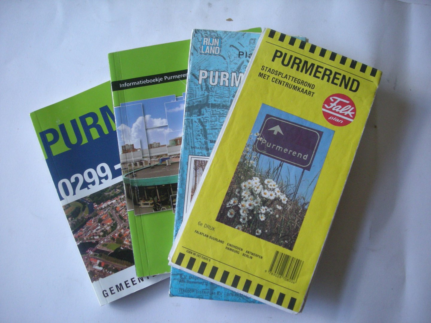 red. - Purmerend stadsplattegronden + informatieboekje 2007 + Gemeentegids 2008