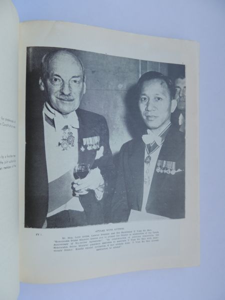 Vum Ko Hau - Profile of a Burma frontier man, an autobiographical memoirs [sic] including resistance movements, formation of the Union and the independence of Burma, together with some chapters on oriental books, paintings, coins, porcelain and objets d'art.