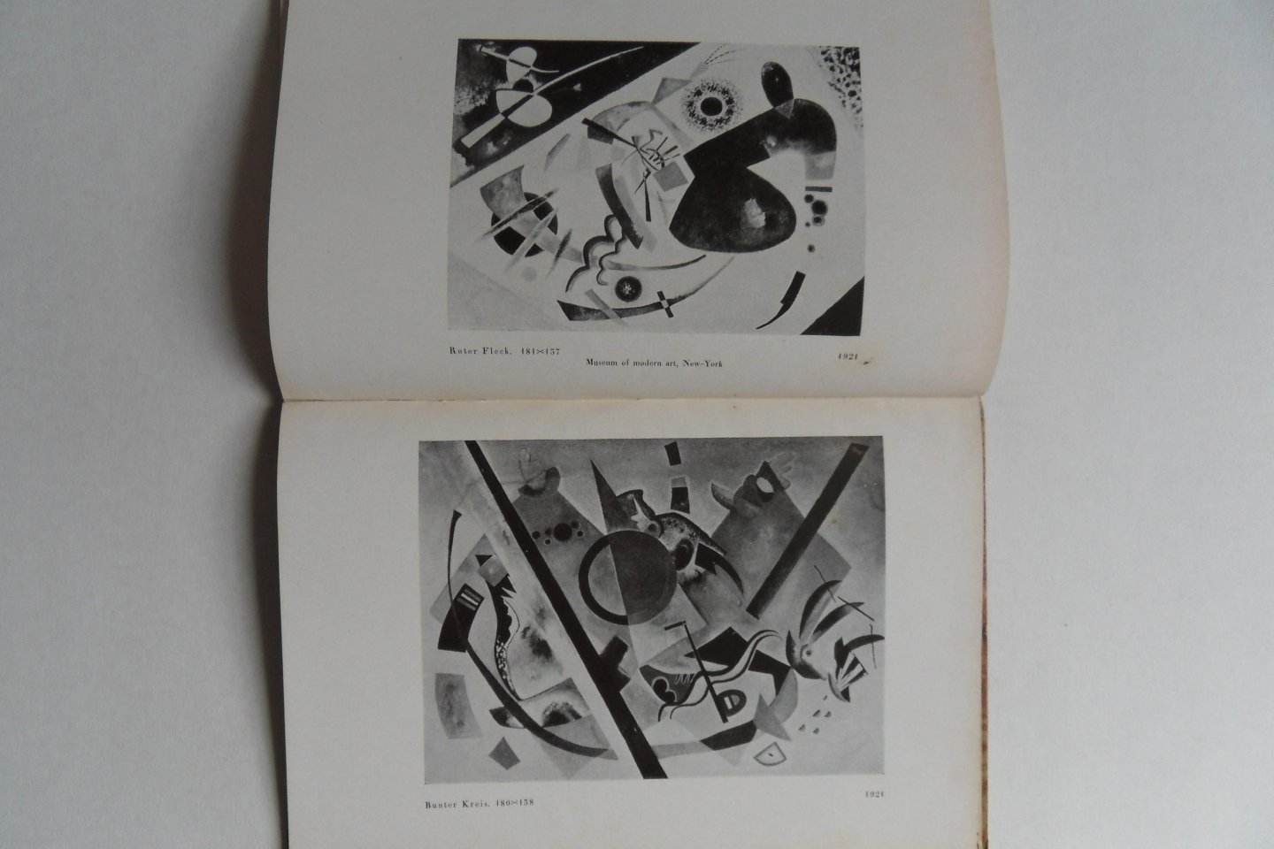 Grohmann, Will. - Wassily Kandinsky. [ uitgave in de serie Junge Kunst, no. 42 ].