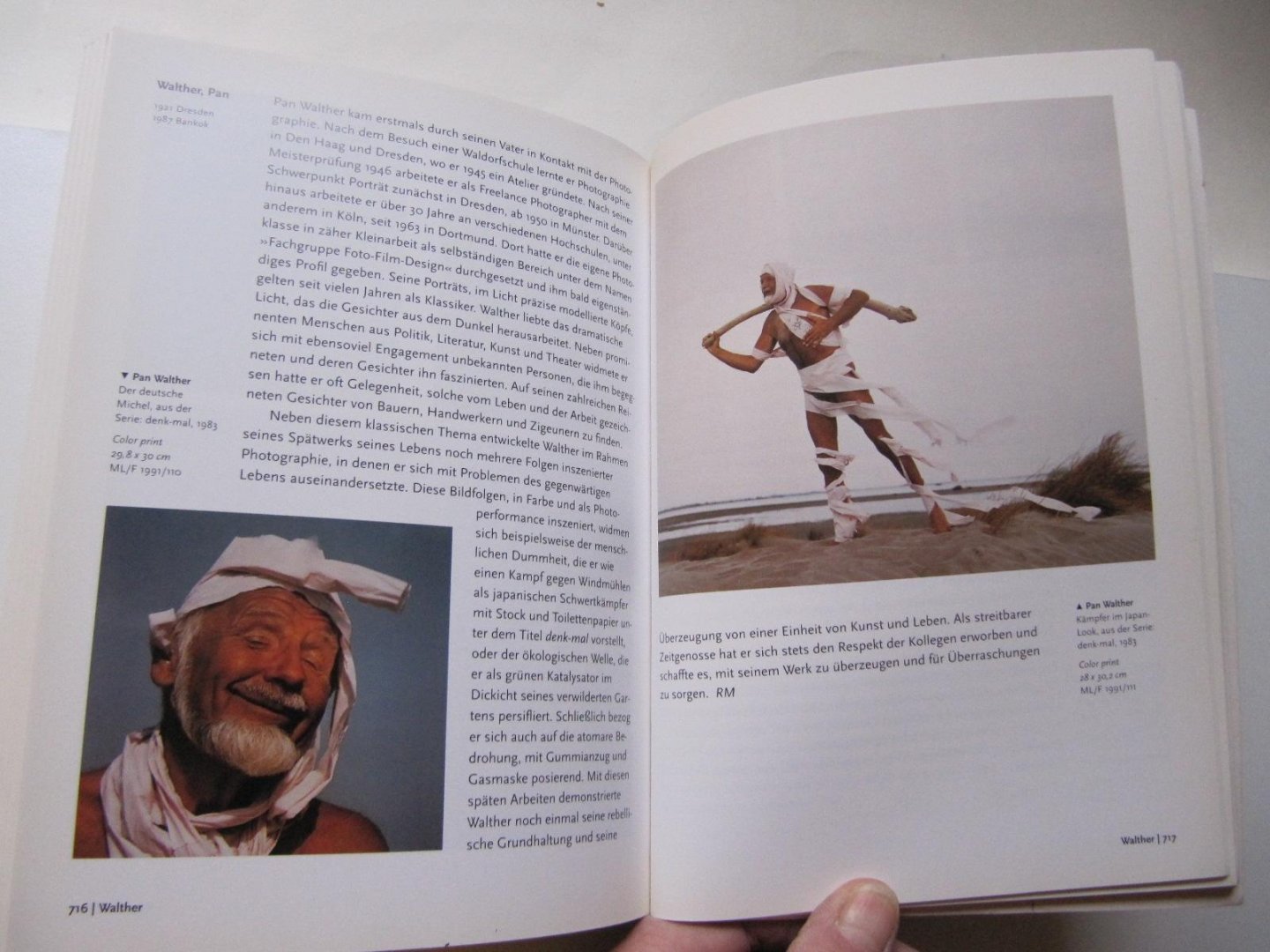 red. Simone Philippi - Photographie des 20. Jarhrhunderts- Museum Ludwig Koln