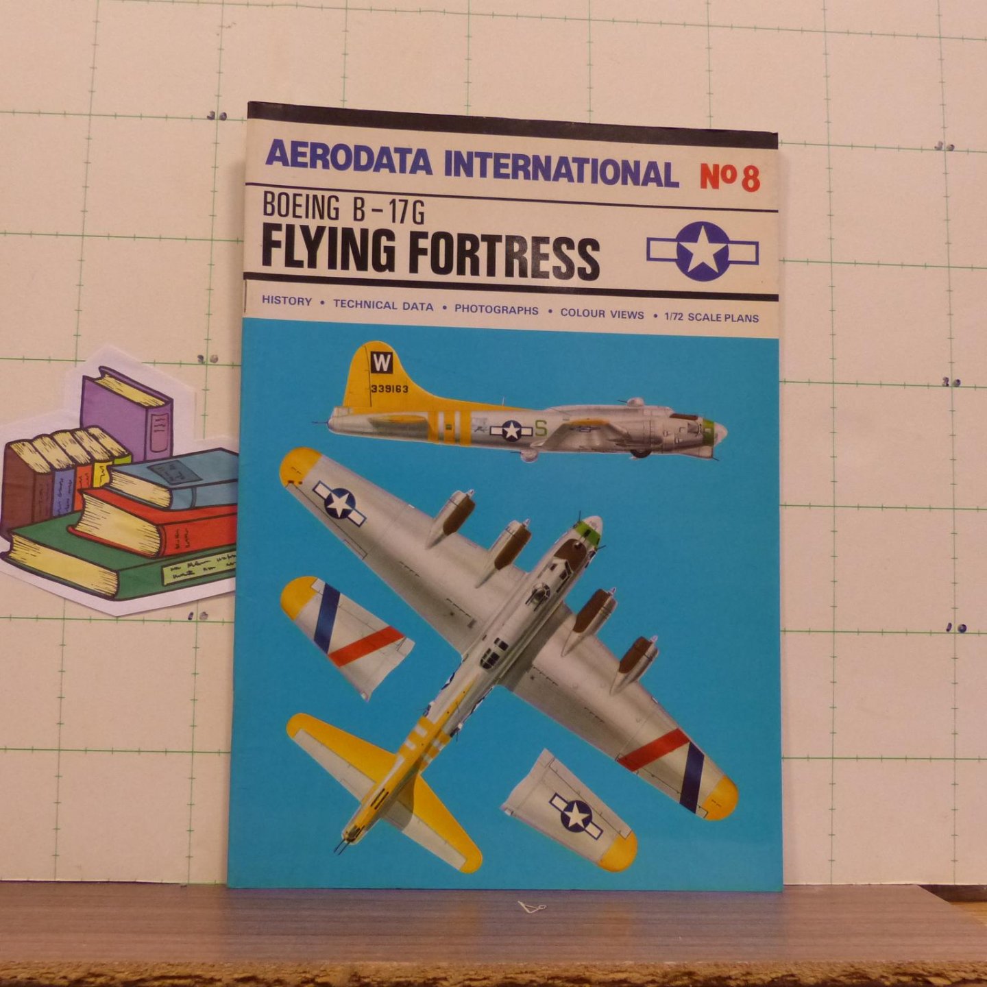 Moyes, Philip J.R. - aerodata international - 8 - Boeing B 17G Flying Fortress