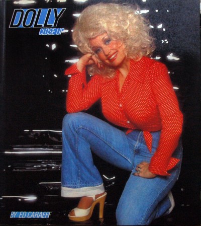 Ed Caraeff. - Dolly ,close-up - up-close.