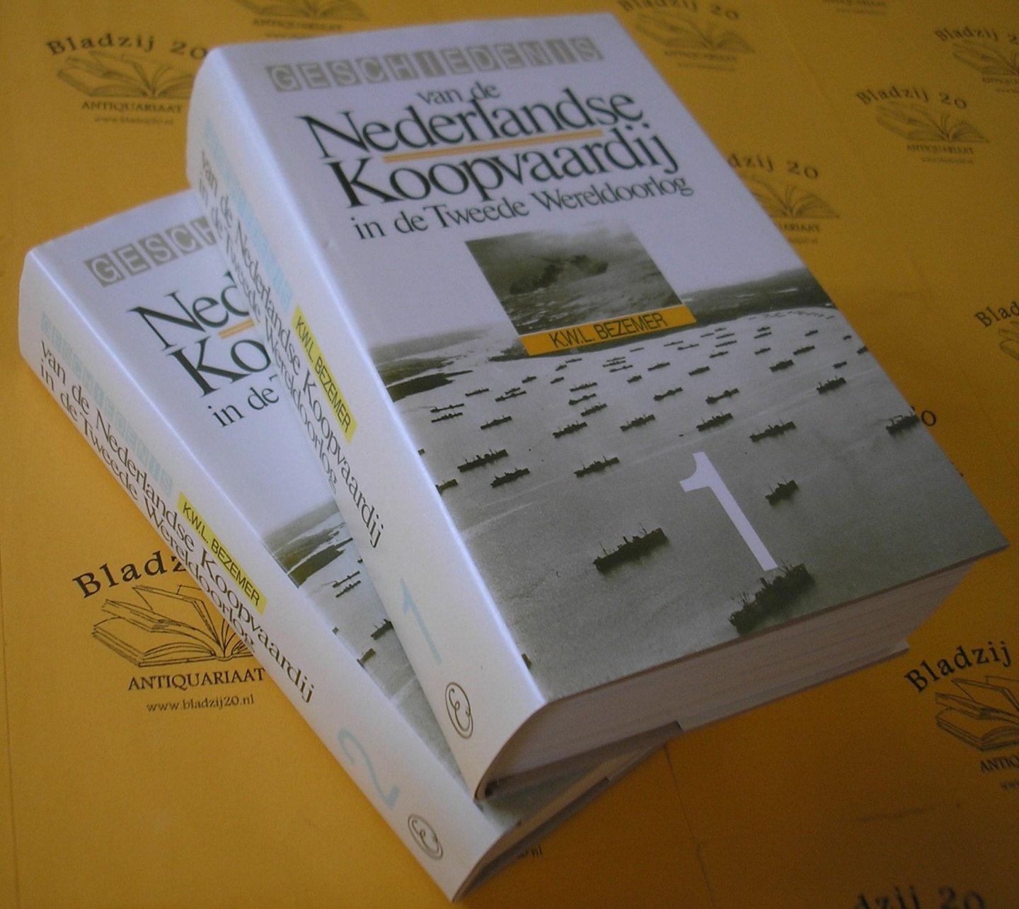 Bezemer, K.W.L. - Geschiedenis van de Nederlandse Koopvaardij in de Tweede Wereldoorlog. Deel 1 en 2.