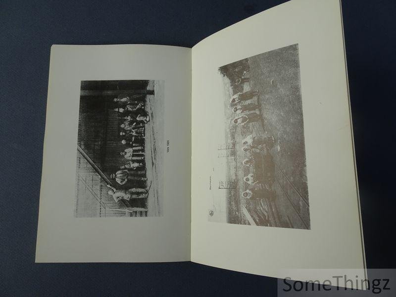Mahieu R. G. W. - Nos ancêtres les mineurs borains, en photos, cartes postales et documents anciens.