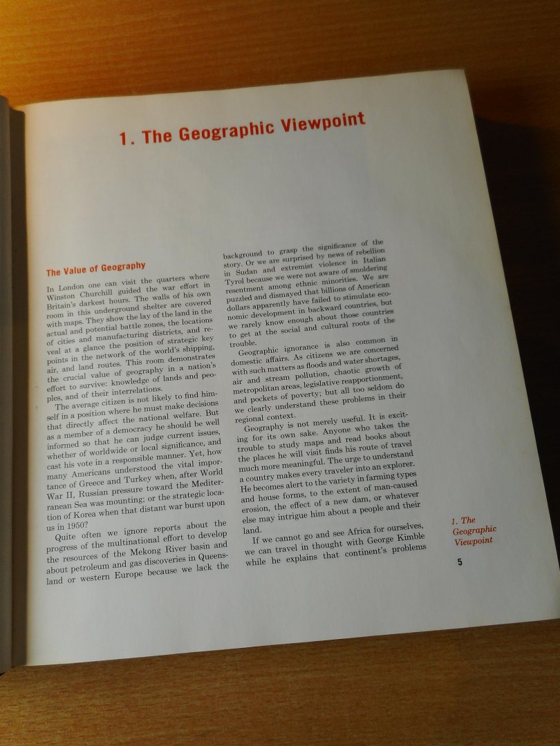 Broek, Jan en John Webb - A geography of Mankind