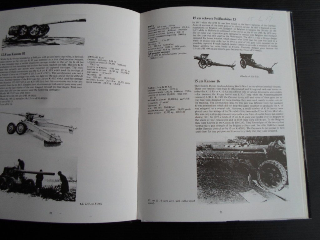 Chamberlain, Peter and Terry Gander - Heavy Artillery, WW2 Fact Files