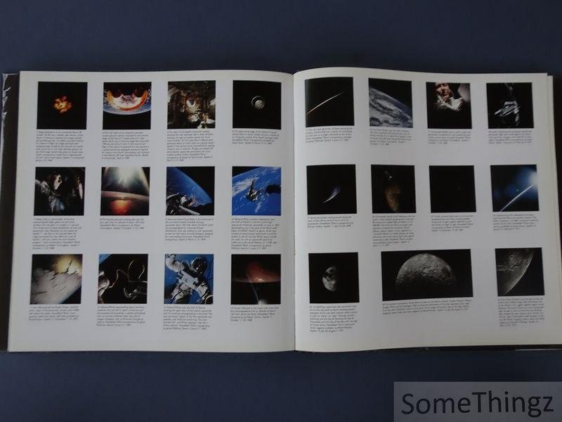 Light, Michael / Chaikin, Andrew (essay). - Full Moon.
