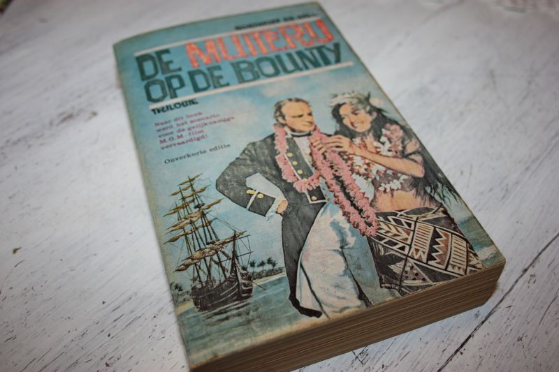 Nordhoff, Charles en Hall, James Norman - DE MUITERIJ OP DE BOUNTY trilogie