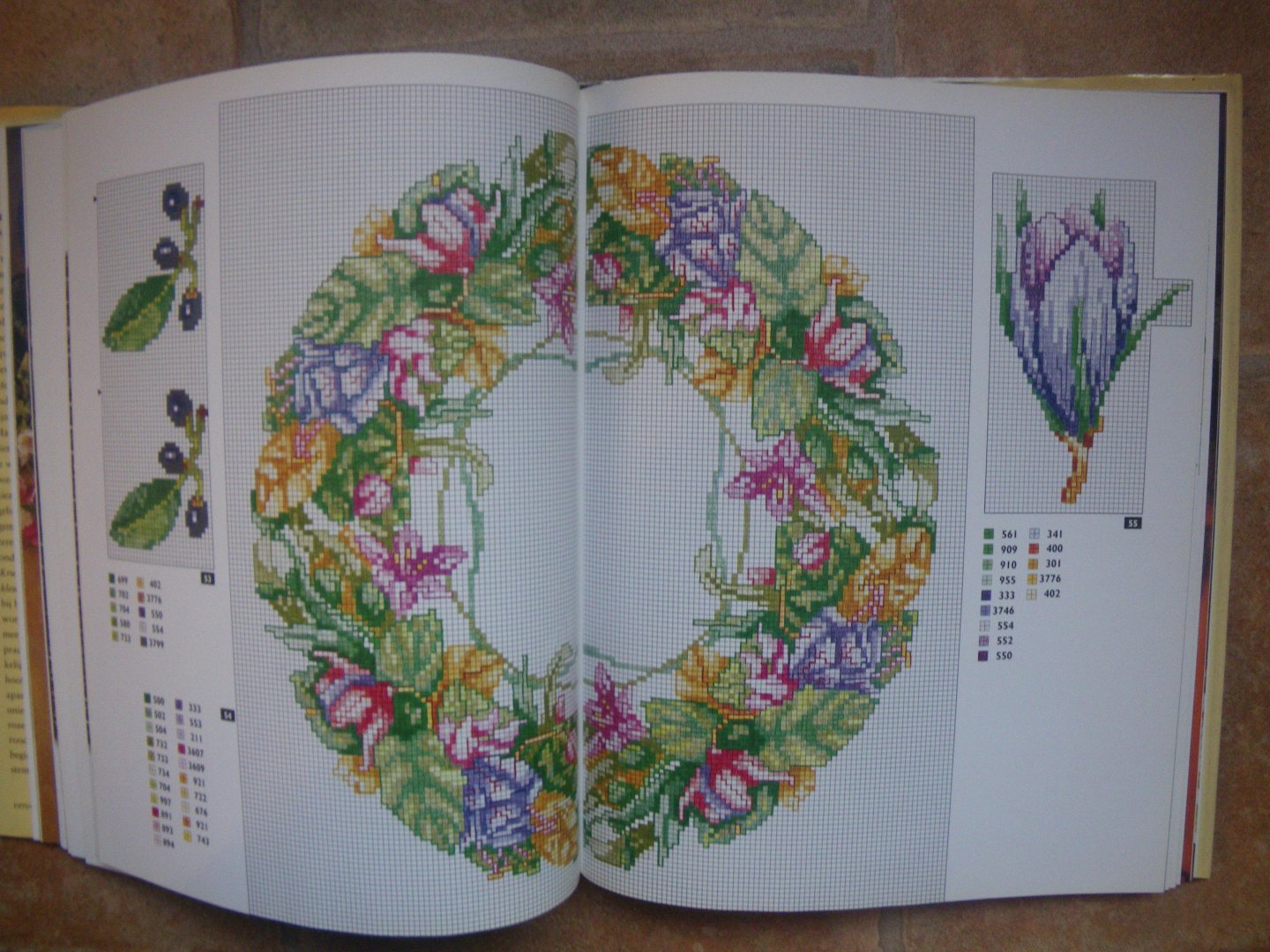 Filippa Elda & Schiaffino Mariarosa - Kruissteek borduren. Inspiratie in kleur. Meer dan 100 bijzondere ontwerpen