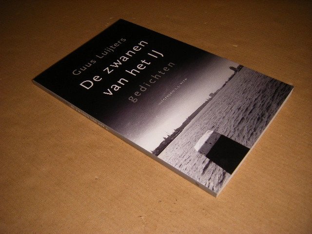 Guus Luijters - De zwanen van het IJ gedichten