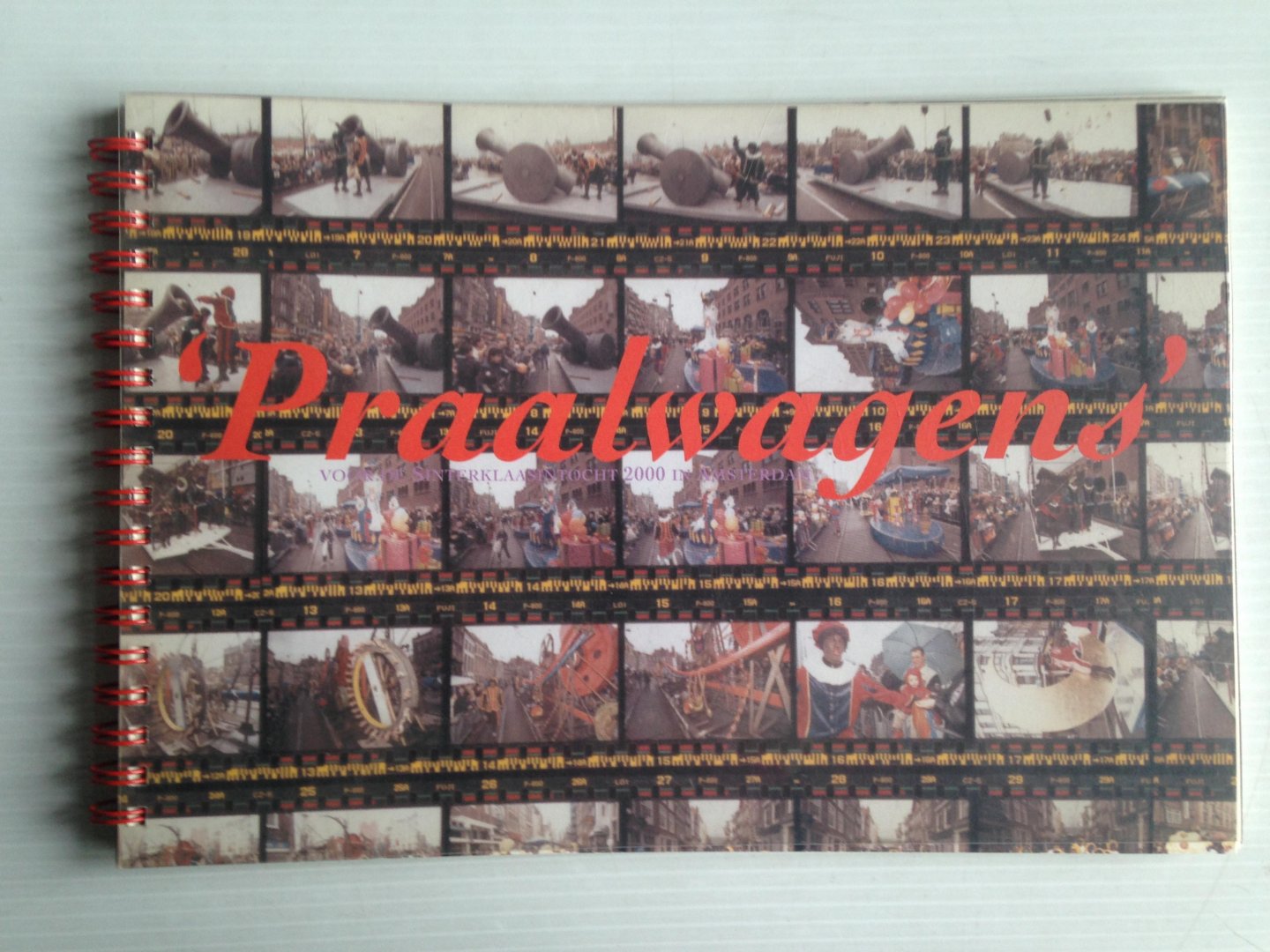 Hofland, H.J.A. voorwoord - Praalwagens?, Kunst ontmoet Sinterklaas, De intocht van Sinterklaas in Amsterdam 2000