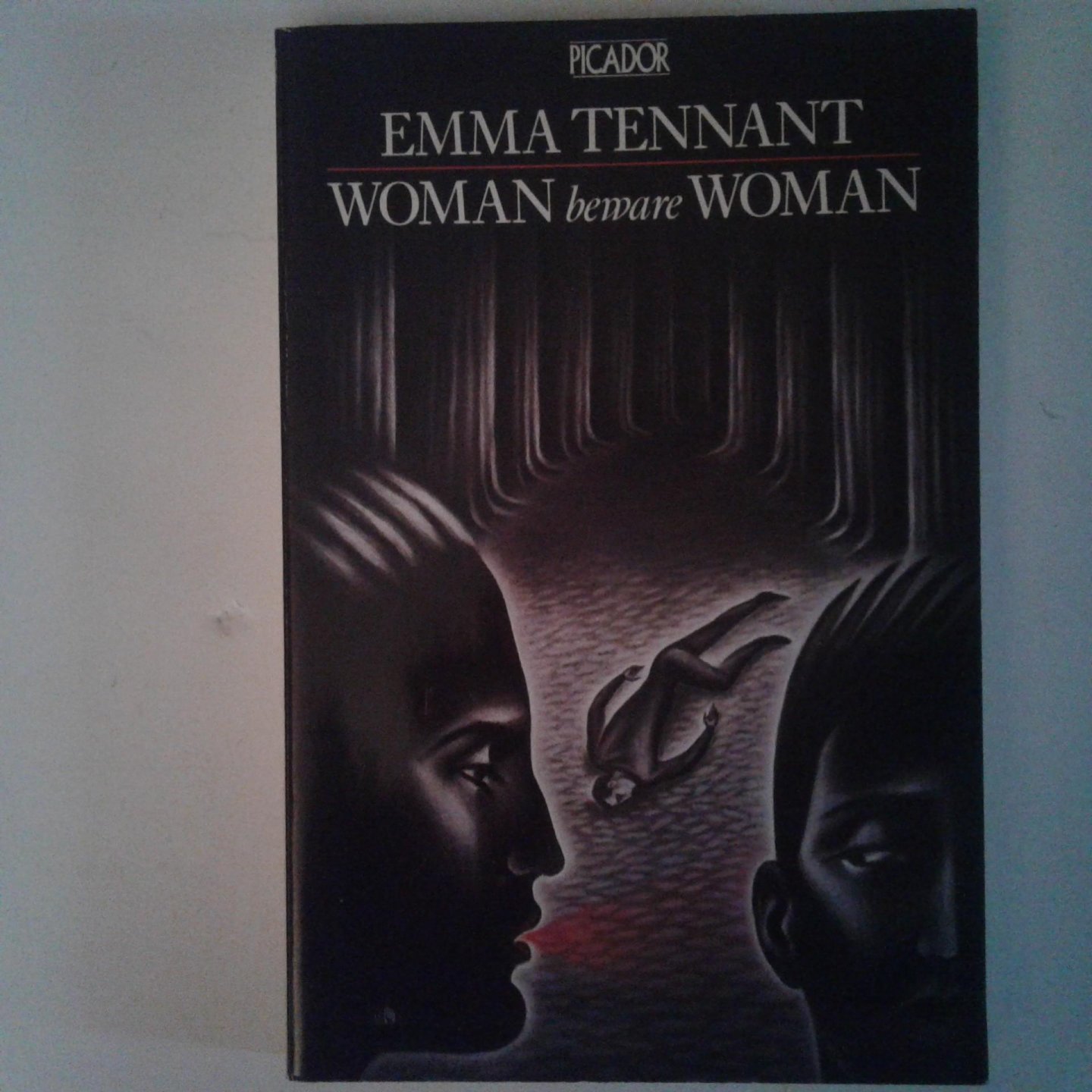 Tennant, Emma - Woman beware Woman