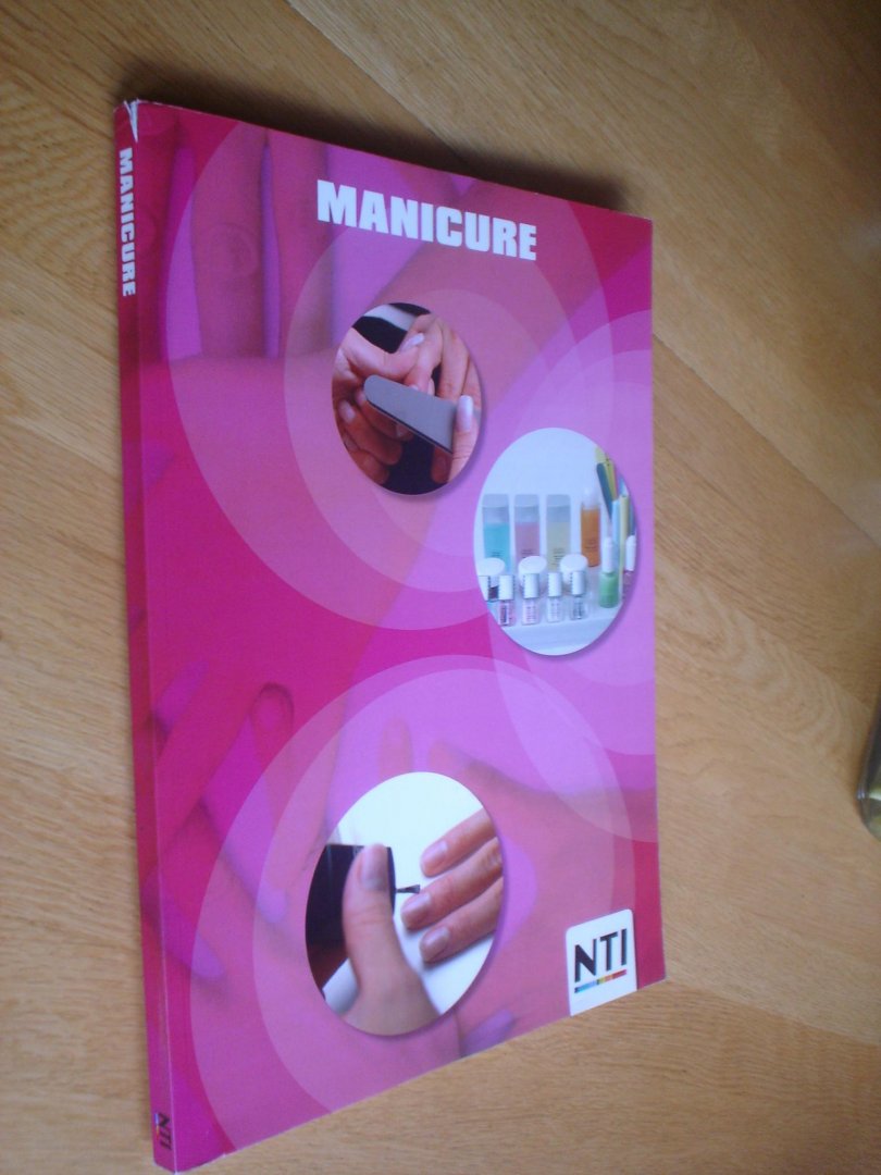 Mirna van Donselaar / Bettins schwagten / Suzanne Verbeek - Manicure