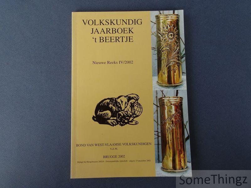 Vermeulen, Guido / Mark Adriaen / Daniël Vangroenweghe. - Soldatenkunst 1914-1918. Trench Art - Souvenirs de la guerre - Die Kunst aus die Schützengraben. / Armenzorg te Vlamertinge op het einde van het Ancien Regime / Vlaamse Krukgewichten van 1541 tot 1796. Poids à cornes - crutch handle weight - K...