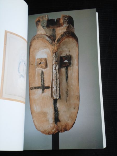 Catalogus Feichtner & Mizrahi, Wien - Antique Textiles, Contemporary Painting, Tribal Art