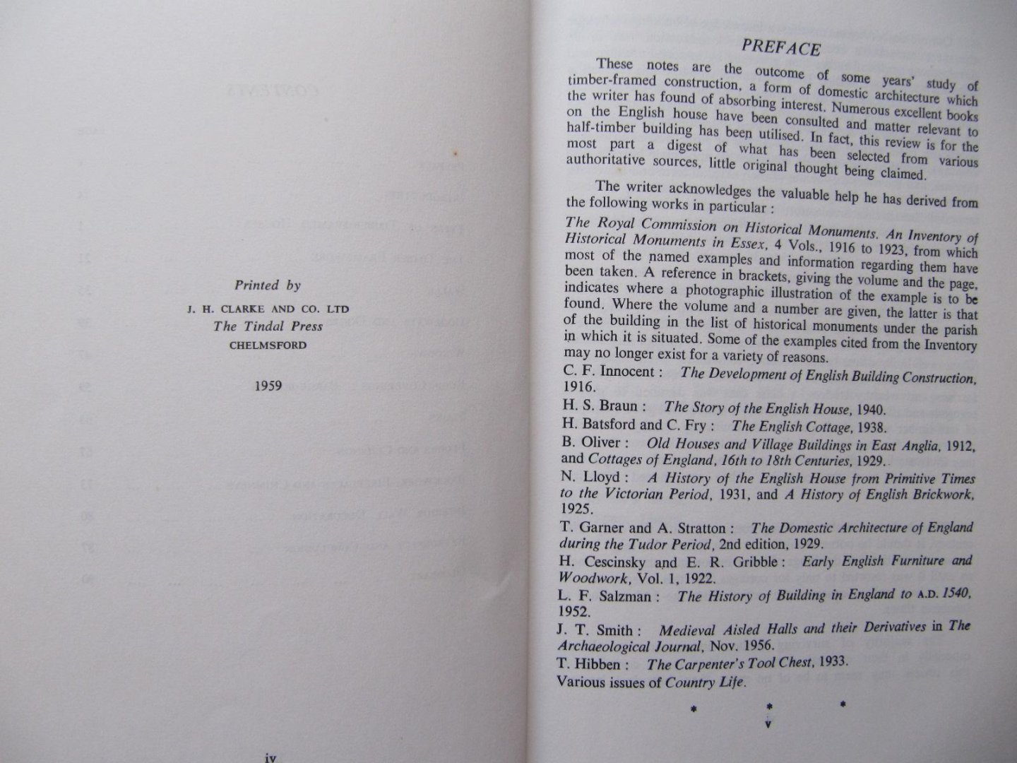 Harry Forrester - The Timber-Framed Houses of Essex