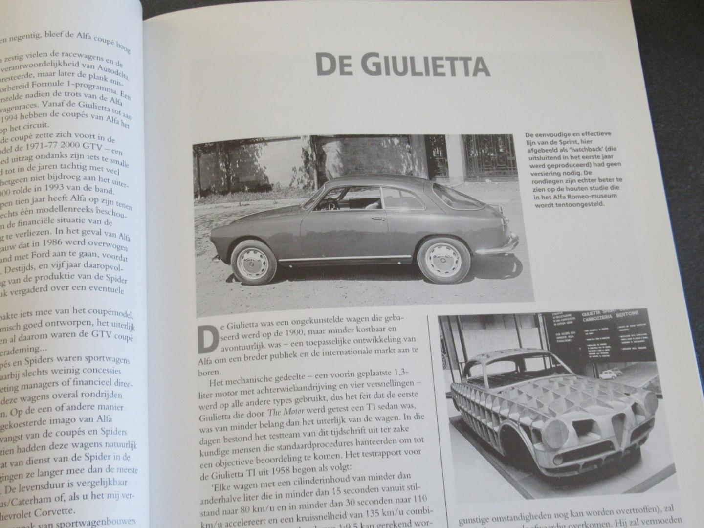 Hodges, David - Alfa Romeo Giulia & Giulietta Coupés & Spiders - de auto's en hun historie 1954 - 1995