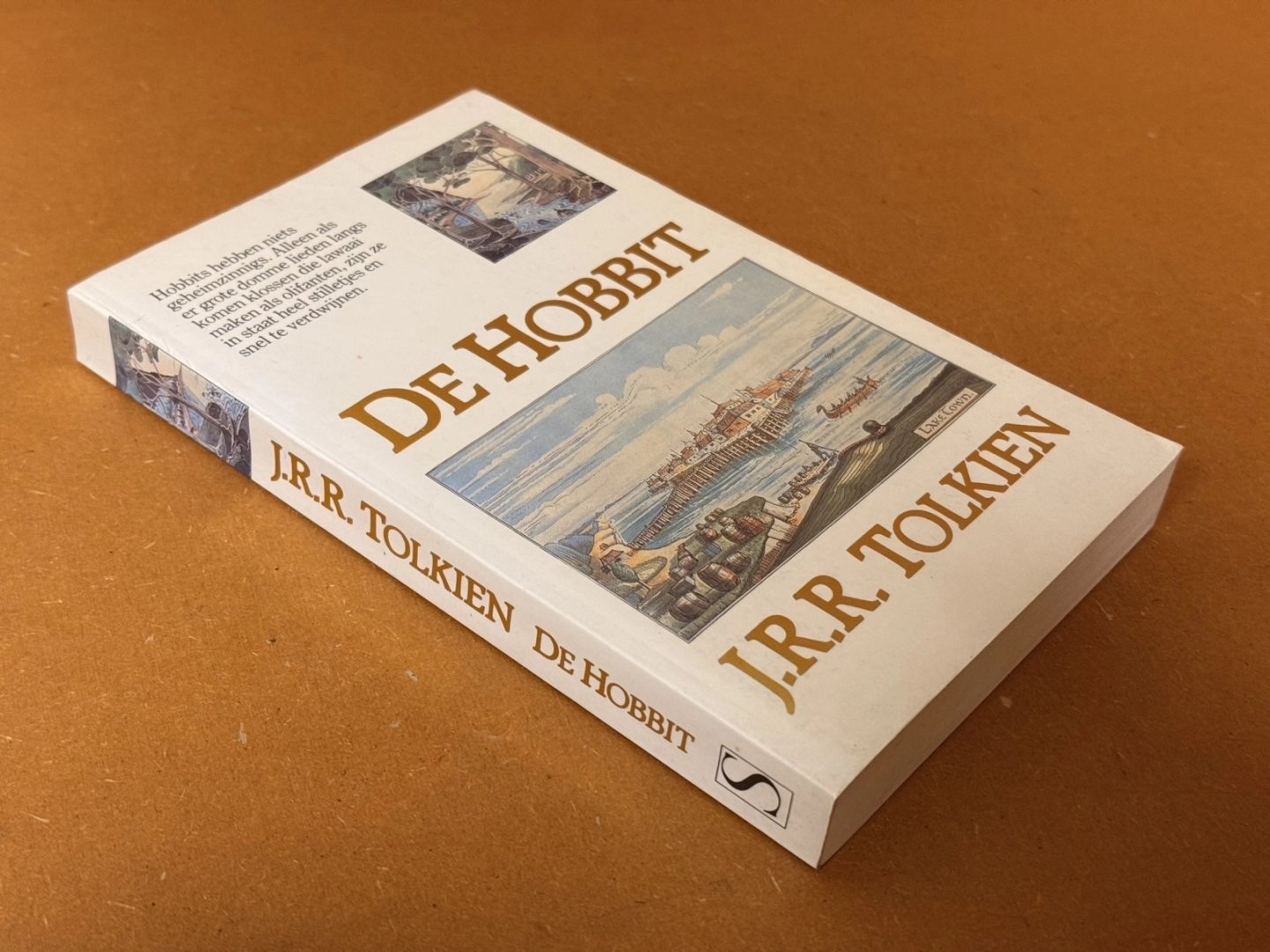 J.R.R. Tolkien; Max Schuchart (vertaling) - De Hobbit, of Daarheen en weer Terug