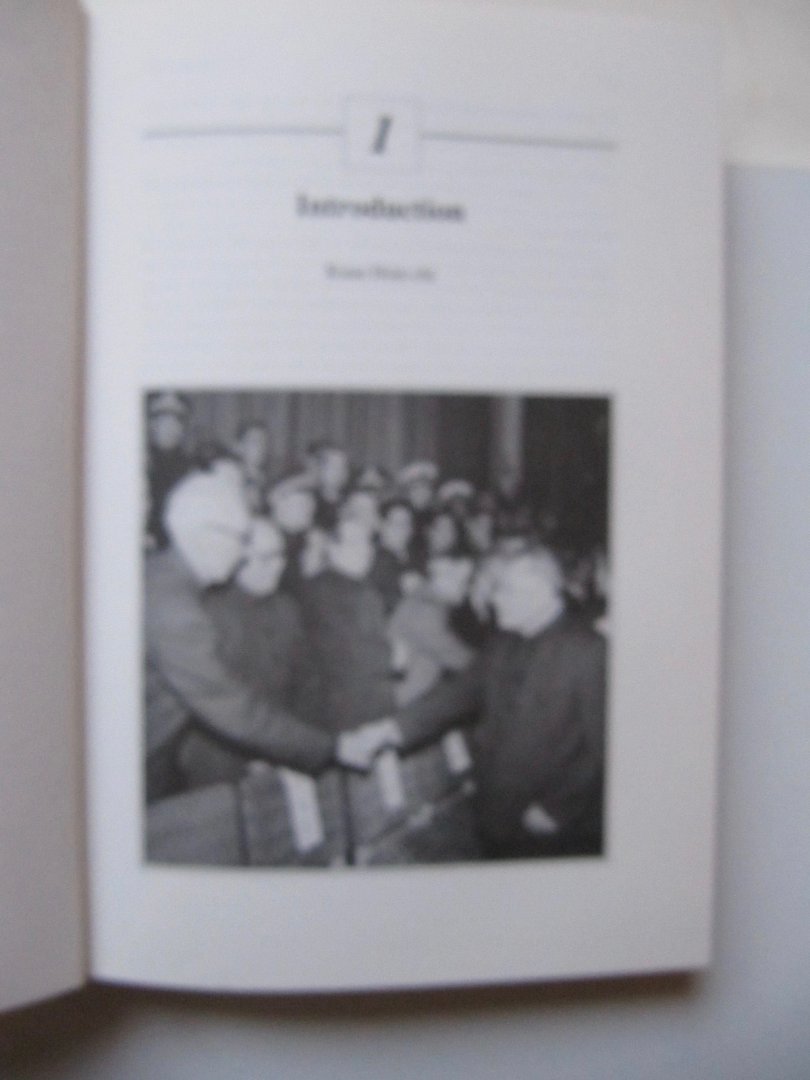 Kuan Hsin-chi and Maurice Brosseau - China Review (1991) -en China Review 1992