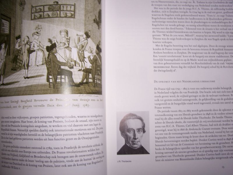 Kalkwiek, W.F. - Groeien in de tijd 1792-1992 Geschiedenis van het Zutphense familiebedrijf Thieme