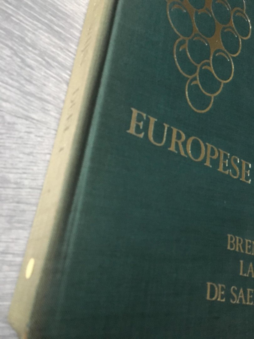 Dewulf, Brengman, Lamquet, De Saedeleer - Europese Wijn