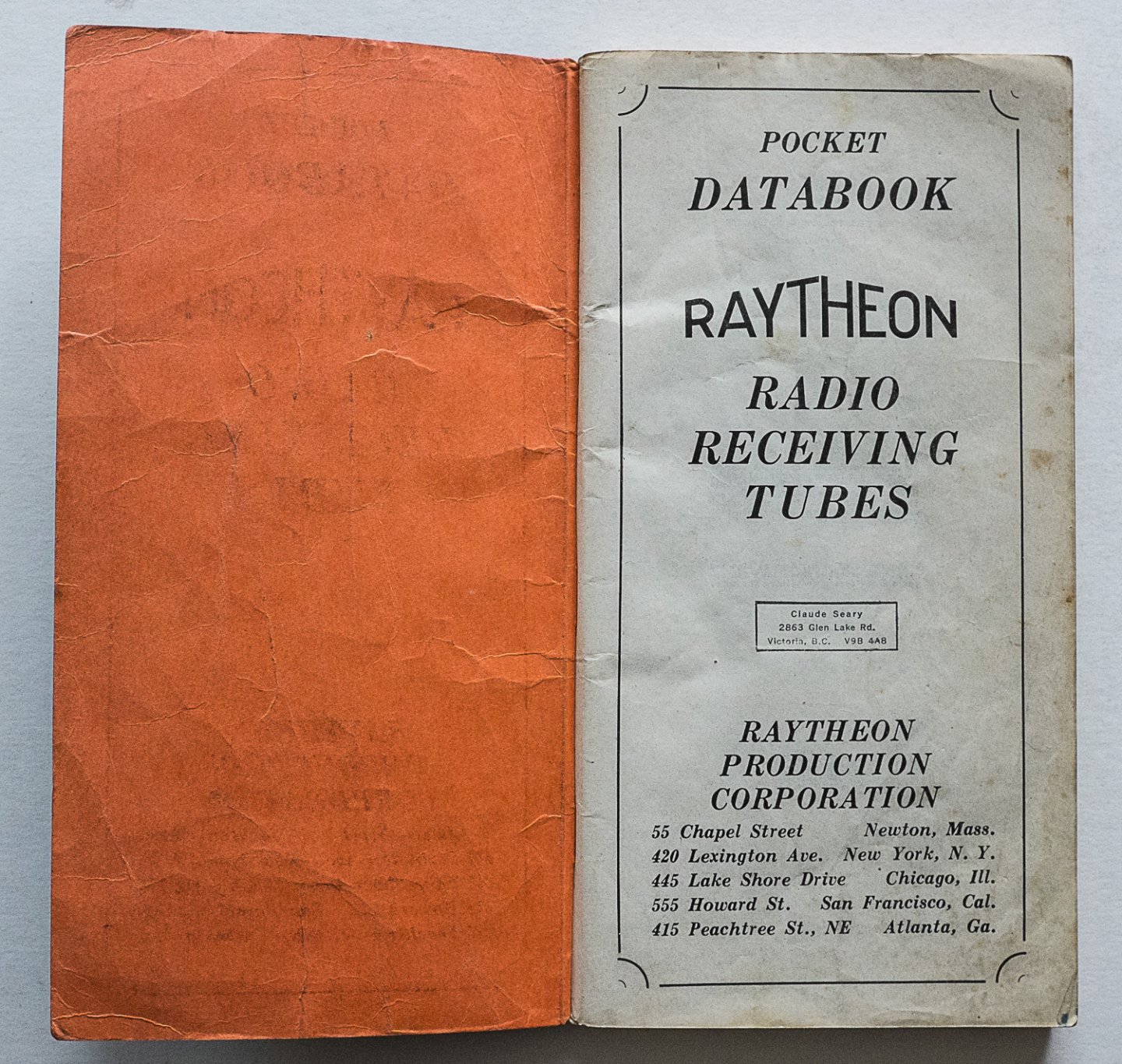 Raytheon Electron tubes - Databook Raytheon Radio receiving tubes