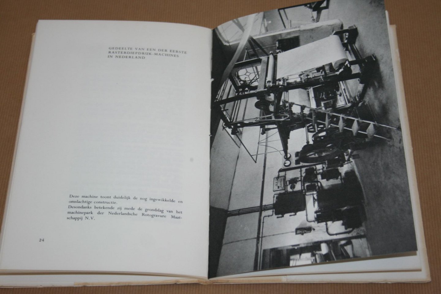 Dr. W. Hümmelchen - De historische  ontwikkeling van de  rasterdiepdruk  + ZELDZAME BIJLAGE !!