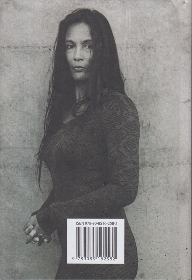 Bloem (Arnhem, 24 augustus 1952), Marion - Meisjes vechten niet