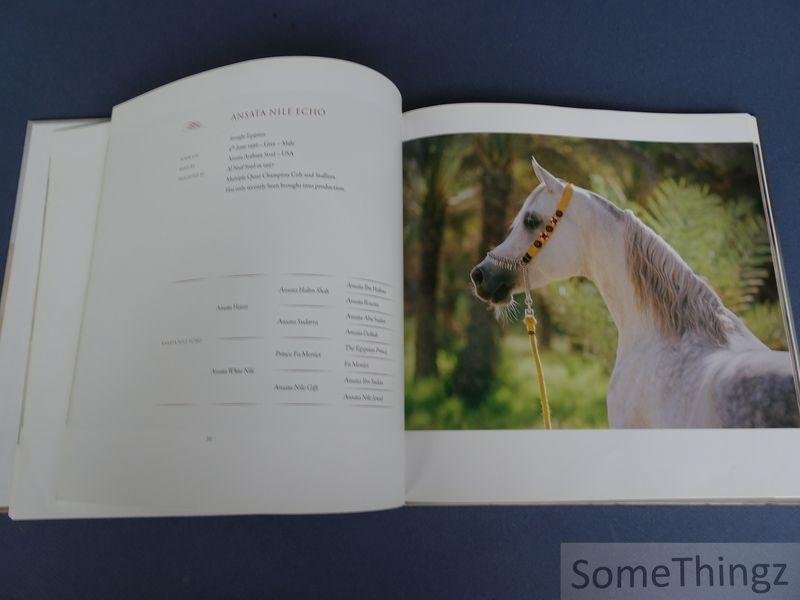 Rik Van Lent (photogr.) and Judith Forbis (text). - Arabian horses of Qatar.
