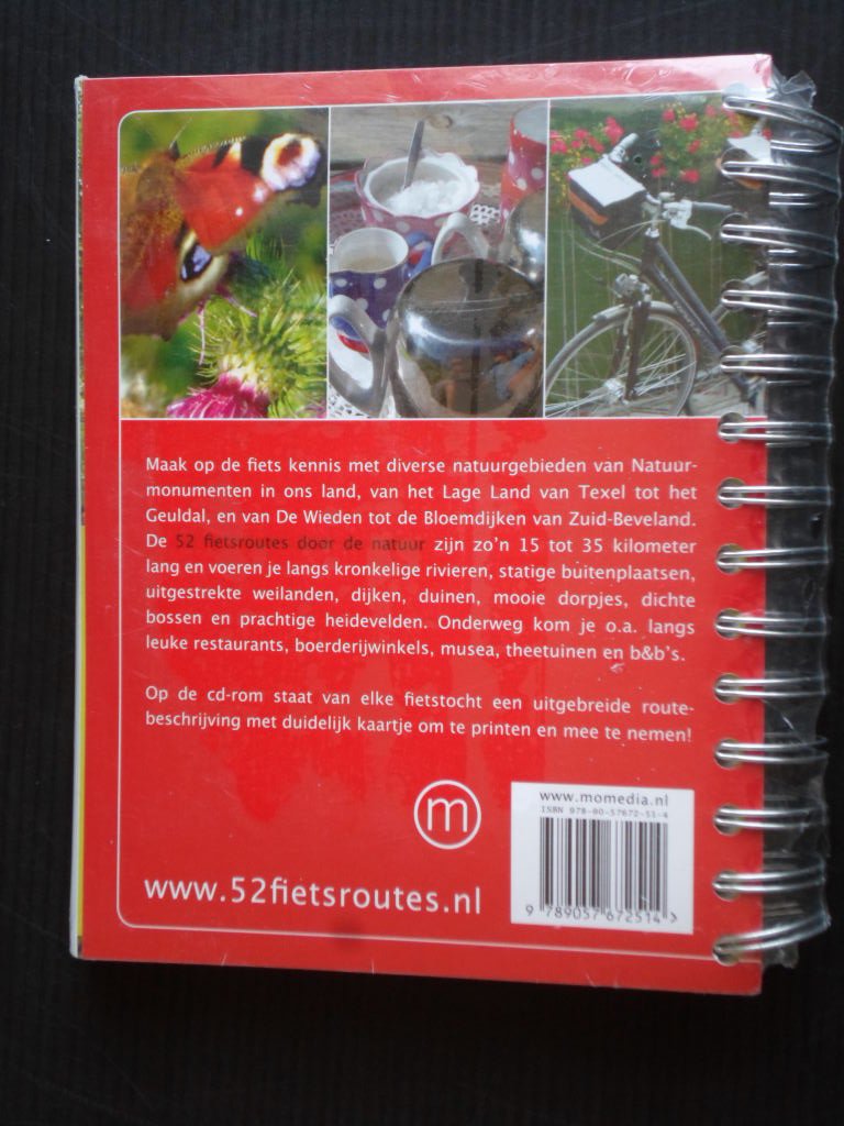  - 52 Fietsroutes door de natuur in heel Nederland + CD rom