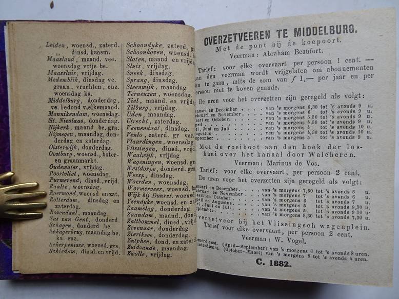 No author. - Middelburgsche almanak, naar den nieuwen stijl, voor het jaar onzes Heeren Jesu Christi 1882. Voorzien met alle de Zeeuwsche jaar- paarden- beesten- en leermarkten, alsmede het op- en ondergaan van de zon en maan.