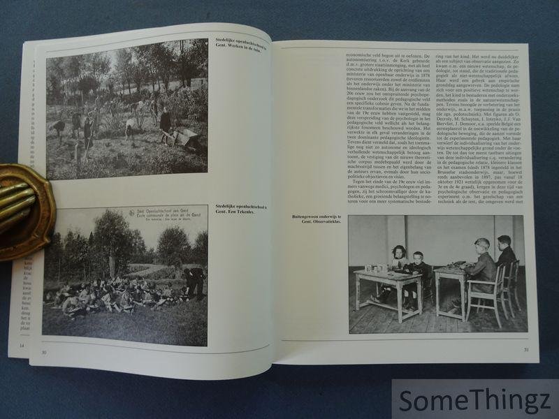 de Clerck, Karel / de Graeve, Bie / Simon, Frank. - Dag meester, goedemorgen zuster, goedemiddag juffrouw : facetten van het volksonderwijs in Vlaanderen, 1830-1940.