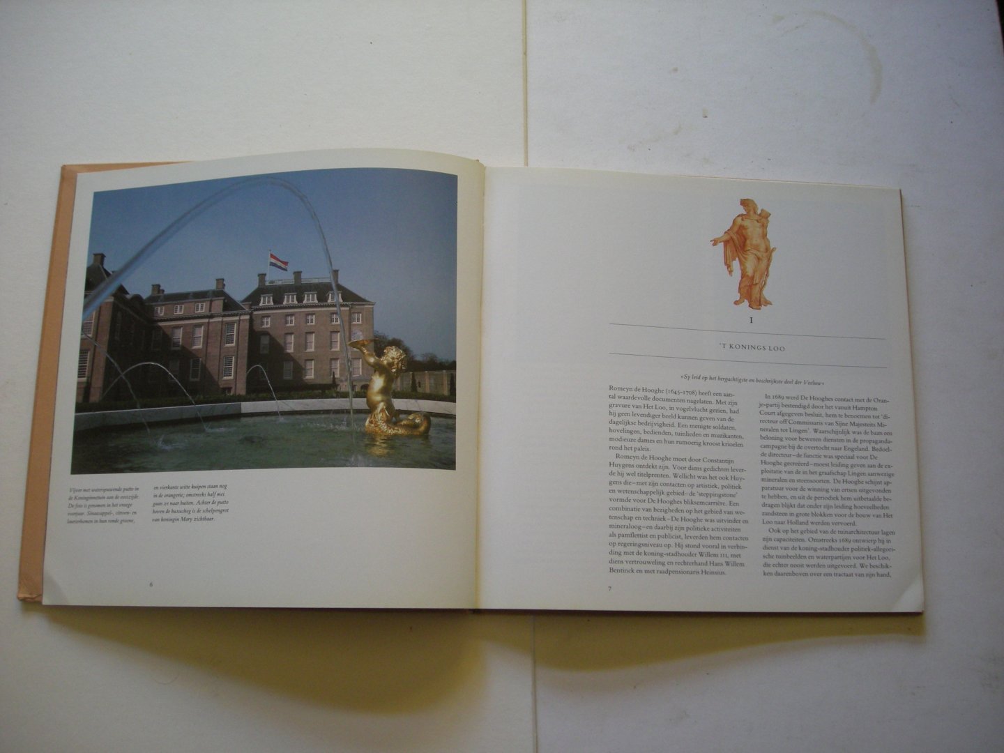 Valk-Bouman,J.M.van der / Meeter,O.fotografie - t Konings Loo, Van Prinselijk Ontwerp tot Koninklijk Paleis