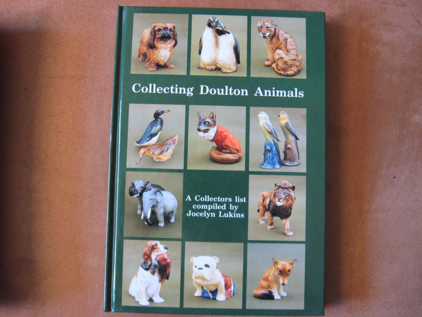 Lukins, Jocelyn - Collecting Doulton animals