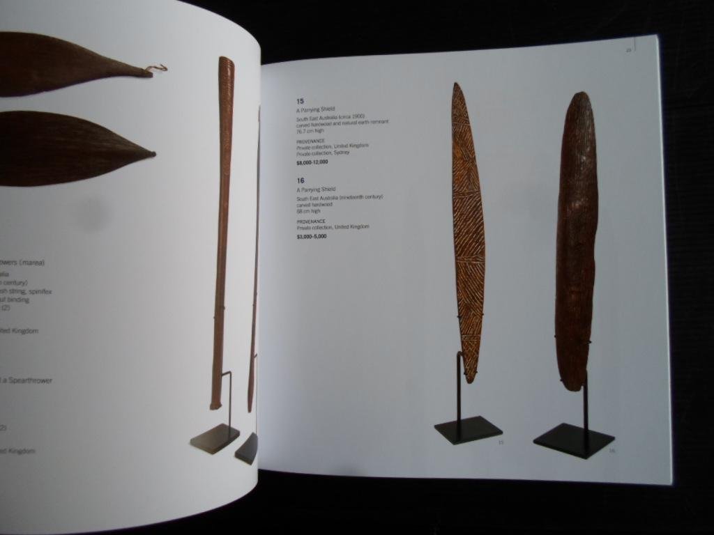 Catalogus Mossgreen Auctions - Australian Indigenous & Oceanic Art,  featuring works from the Helen Read Collection