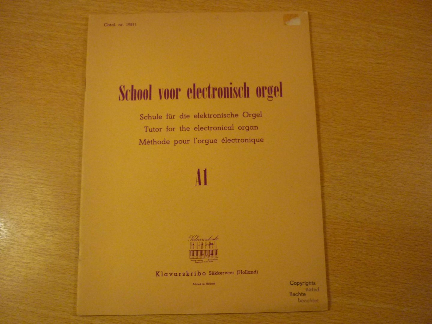 Div. - School voor electronisch orgel - A1  /  Klavarskribo