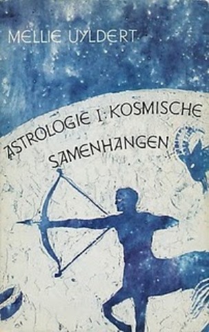 Uyldert , Mellie .  [ isbn 9789060305973 ] 2326 - Astrologie  I : ( Kosmische samenhangen . ) Kosmologie : Astrologie is een onderdeel van kosmologie, dat is de wetenschap van de kosmos, van de steeds veranderende, vaste wetten volgende, struktuur van ons heelal. Wat is het heelal? -