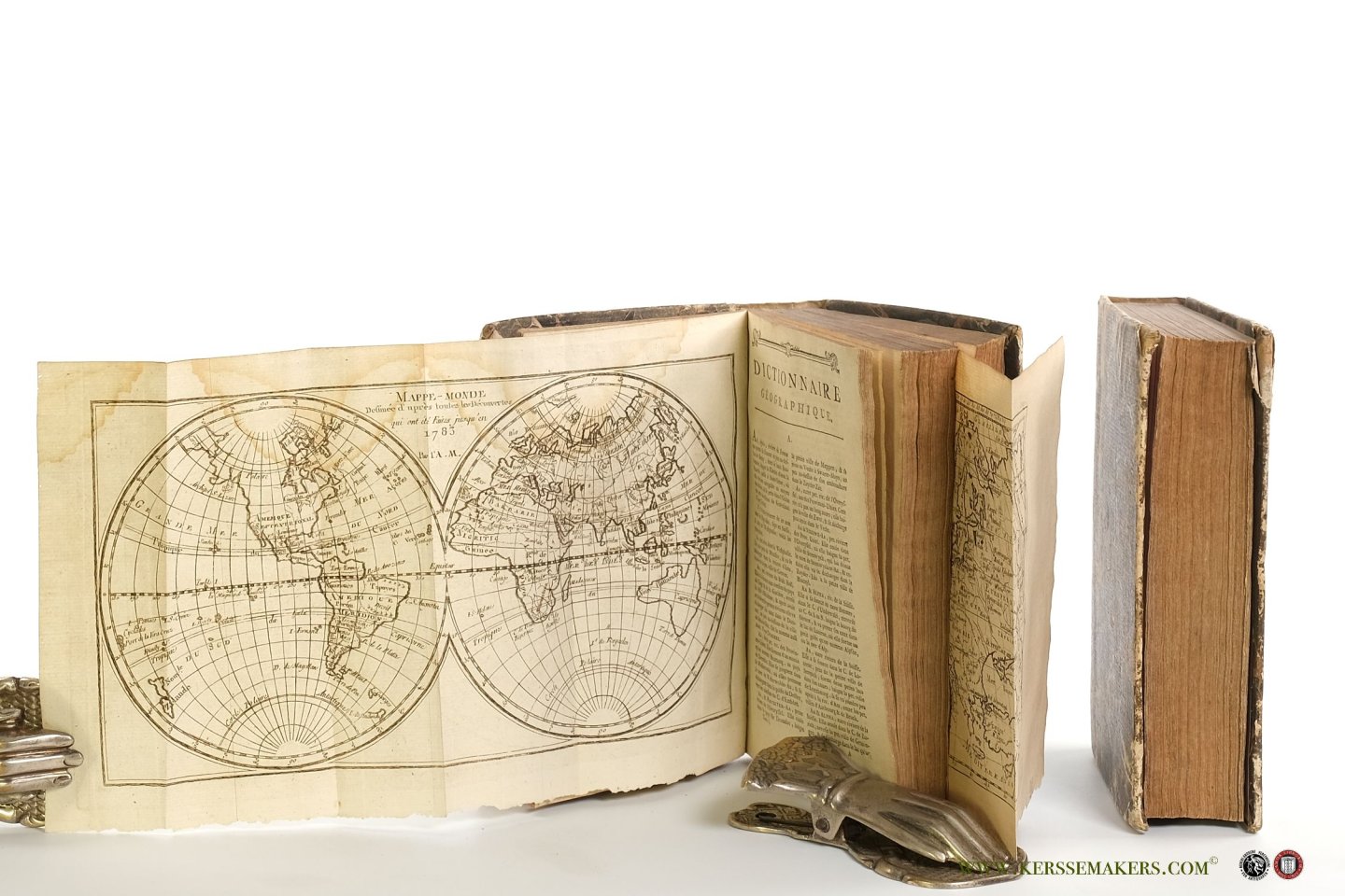 Vosgien - Echard - Dictionnaire géographique-portatif, ou Description des royaumes, provinces, villes, patriarchats, évêchés, duchés, comtés, marquisats, villes, ports, forteresses, citadelles et ... . Dans lequel on indique en quels royaumes, provinces & cont...