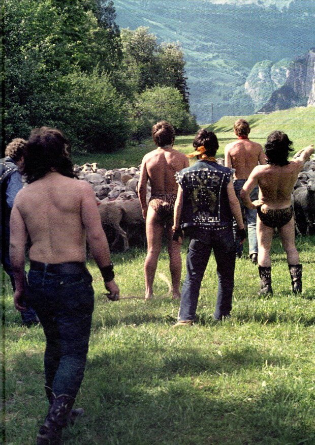 WEINBERGER, Karlheinz - Esther WOERDEHOFF - Karlheinz Weinberger - Swiss Rebels. [Frühwerk - Halbstarke - Biker - Rituale]. Text von Daniela Janser. - [German edition] - [New].