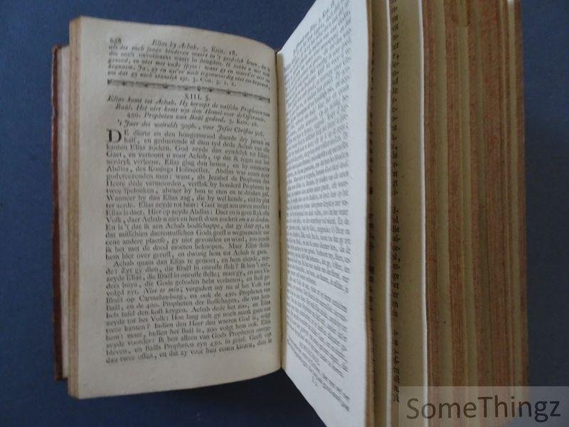 N/A. - HH.Vaders en andere geestelyke schrijvers. - Historie van het Oud en Nieuw Testament, met christelyke en stichtbaere bemerkingen, Getrokken uit de HH.Vaders en andere geestelyke schrijvers, Zeer tot nut en dienstig voor de Geloovige. [Inclusief 2 uitslaande kaarten.]