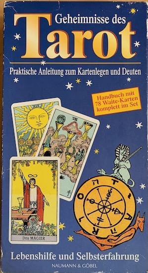 Farber, Johannes - GEHEIMNISSE DES TAROT. Praktische Anleitung zum Kartenlegen und Deuten. Handbuch mit 78 Waite-Karten komplett im Sett.