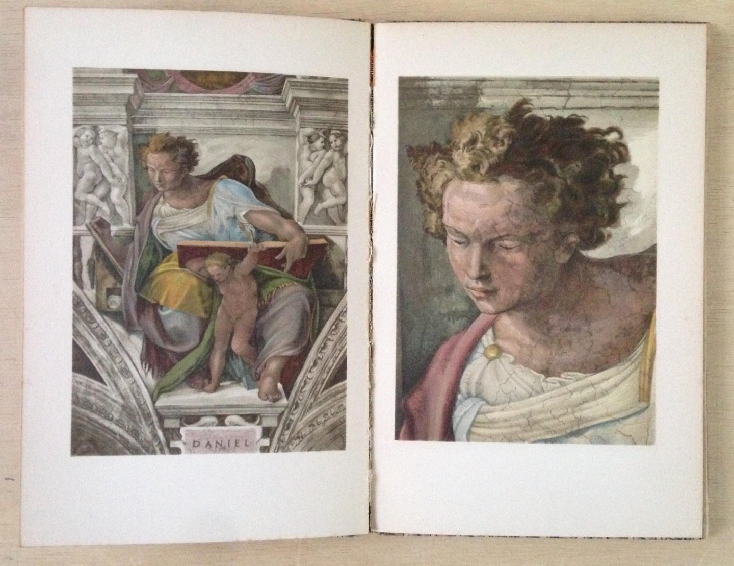 Michelangelo & Bettina Seipp (Geleitwort) - Sibyllen Und Propheten; 24 Farbige Bilder Nach Den Fresken in Der Sixtinischen Kapelle.