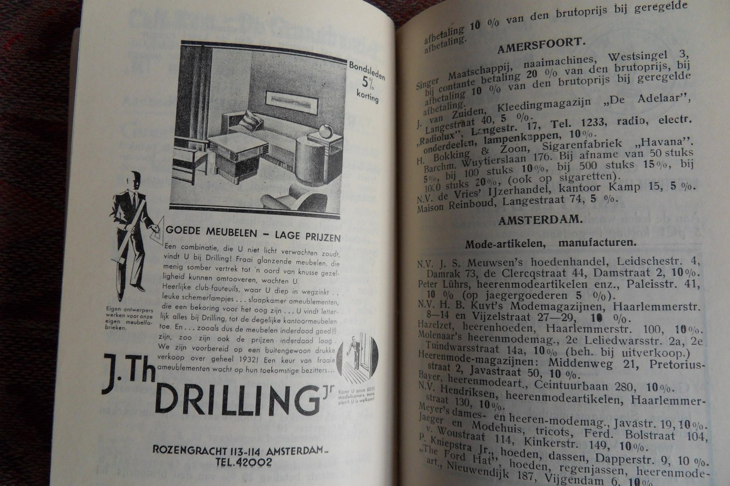 Perdok, F. (voorwoord van de voorzitter). - Jaarboekje van de Centrale van Vereenigingen van Personeel in `s Rijks dienst 1932.