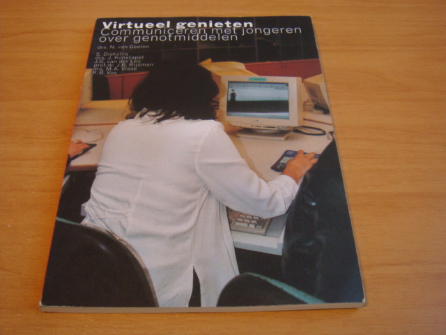 Geelen, N van e.a - Virtueel Genieten - Communiceren met jongeren over genotmiddelen